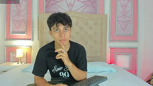 Dani rivass online show from 02-05-26, 11:37