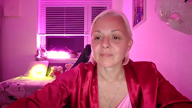 Linsy Kim online show from 09-18-25, 06:10