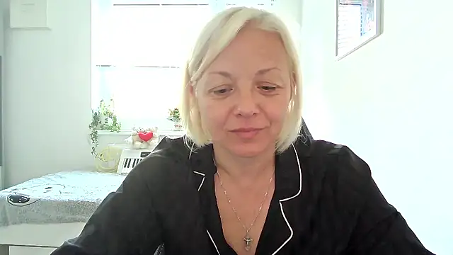 Linsy Kim online show from 09-28-25, 07:14