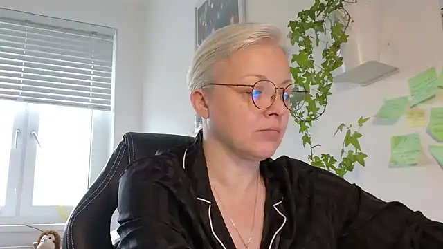 Linsy Kim online show from 03-01-26, 08:38