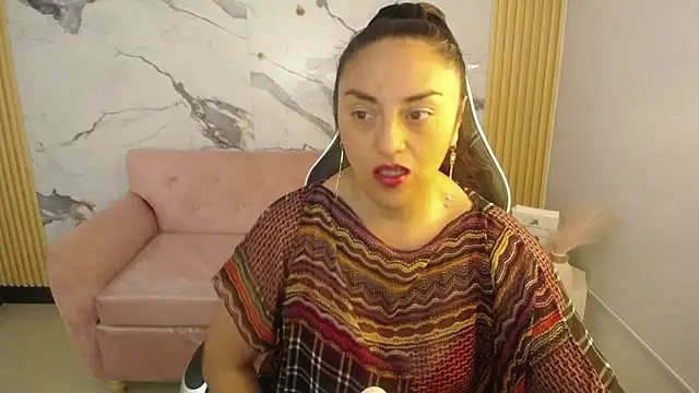 tamara ch1 online show from 10-29-25, 03:20