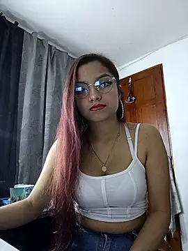 Snapshot of NaughtyLola_26 chatting on 09-29-25, 09:19 NaughtyLola 26 online show from 09-29-25, 09:19