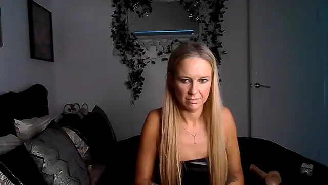 imyourgoodgirl69 online show from 03-21-26, 04:28