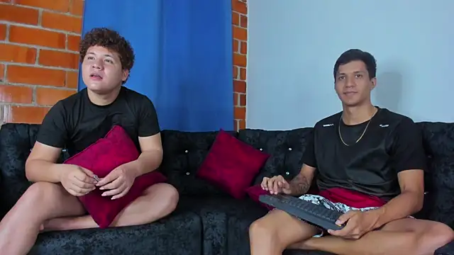 Robertmiller21 online show from 11-11-25, 10:54