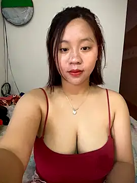 Snapshot of maianhcute chatting on 10-25-25, 01:57 maianhcute online show from 10-25-25, 01:57