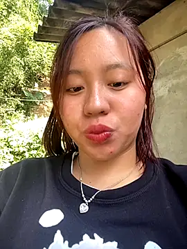 Snapshot of maianhcute chatting on 10-30-25, 03:19 maianhcute online show from 10-30-25, 03:19