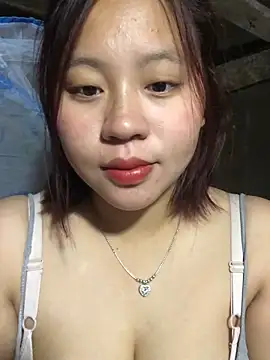 Snapshot of maianhcute chatting on 11-08-25, 12:44 maianhcute online show from 11-08-25, 12:44