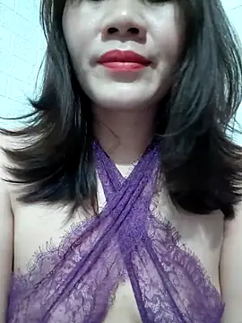 Snapshot of Singlemom69x chatting on 05-11-26, 12:27 Singlemom69x online show from 05-11-26, 12:27