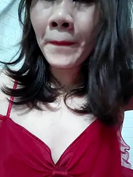 Snapshot of Singlemom69x chatting on 05-15-26, 03:02 Singlemom69x online show from 05-15-26, 03:02