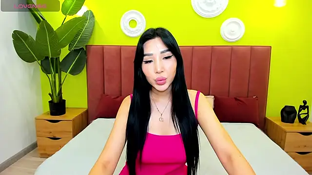 Jennifer Munoz online show from 10-05-25, 01:26