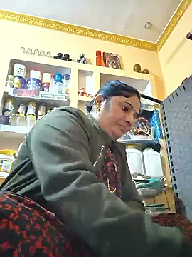 Snapshot of Rakhi99x chatting on 12-22-25, 04:42 Rakhi99x online show from 12-22-25, 04:42