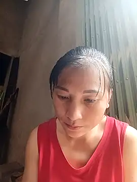 Snapshot of YAYAA-502 chatting on 10-11-25, 01:49 YAYAA-502 online show from 10-11-25, 01:49