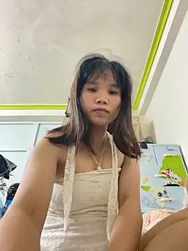 Snapshot of Ngoc-bbi chatting on 09-28-25, 05:07 Ngoc-bbi online show from 09-28-25, 05:07