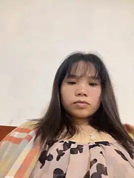 Snapshot of Ngoc-bbi chatting on 10-06-25, 02:36 Ngoc-bbi online show from 10-06-25, 02:36