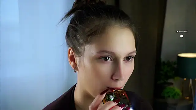 MelaniSeiver online show from 10-10-25, 01:15