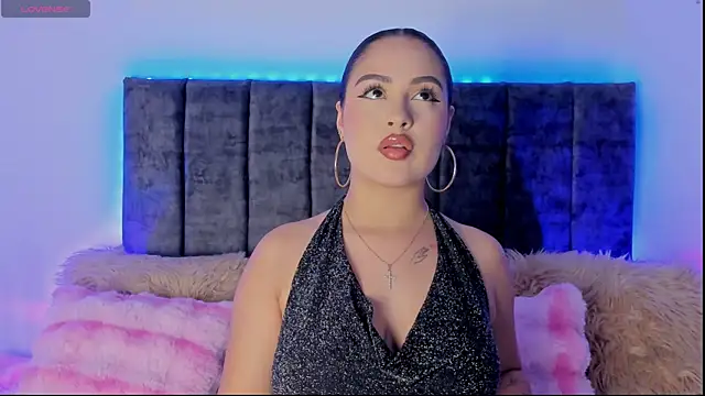 AnaLevii online show from 04-06-26, 01:14