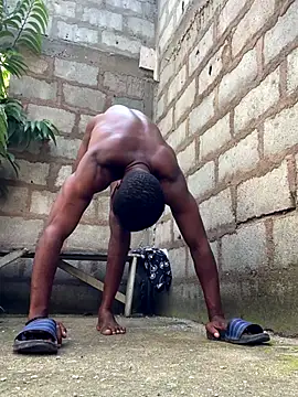 Makemecum634941 online show from 10-10-25, 08:35