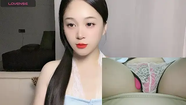 woaiqinqin online show from 09-18-25, 03:36