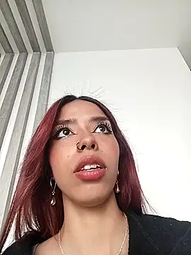 AteneaGreyy online show from 09-11-25, 01:11