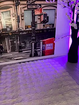 AubrieleRouj1 online show from 01-09-26, 04:54