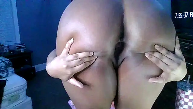 ebonymama23 online show from 10-24-25, 11:56