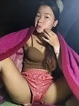 lylylove online show from 11-01-25, 12:45