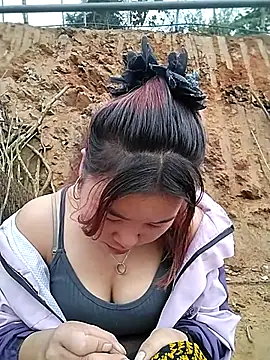 lylylove online show from 02-24-26, 12:52