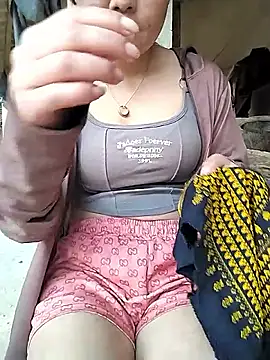 lylylove online show from 04-09-26, 12:54