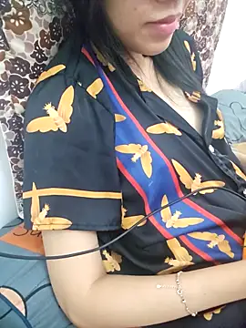 Snapshot of _Thaotam_ chatting on 02-11-26, 10:09 Thaotam online show from 02-11-26, 10:09