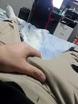 Snapshot of durellosbrodolone chatting on 02-26-26, 01:32 durellosbrodolone online show from 02-26-26, 01:32