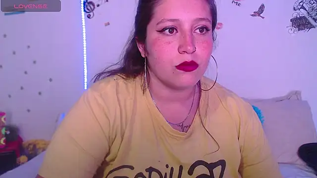 Snapshot of nahomy_jonhs chatting on 10-08-25, 06:00 nahomy jonhs online show from 10-08-25, 06:00