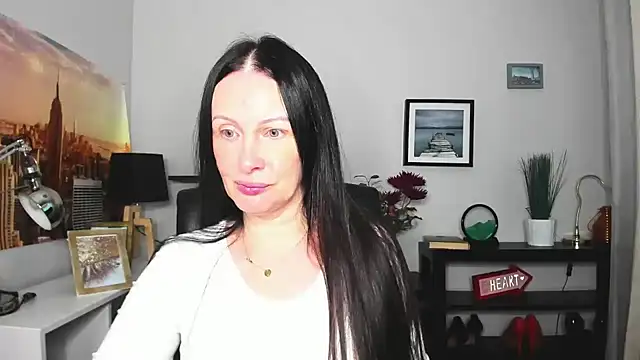 Velvet Jasmine online show from 09-24-25, 05:33