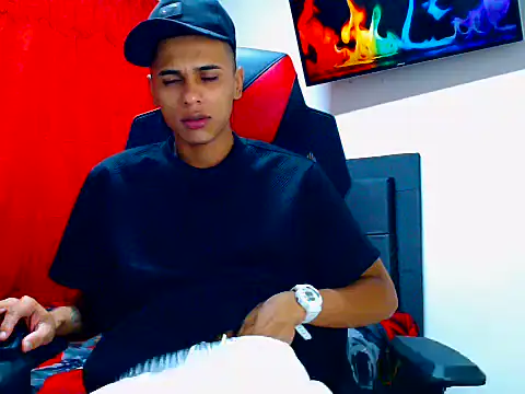 cristian tayron1 online show from 06-28-26, 06:52
