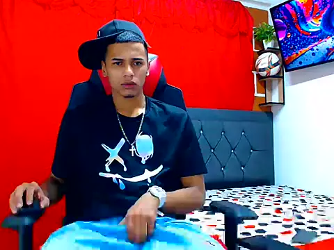 cristian tayron1 online show from 07-18-26, 03:38