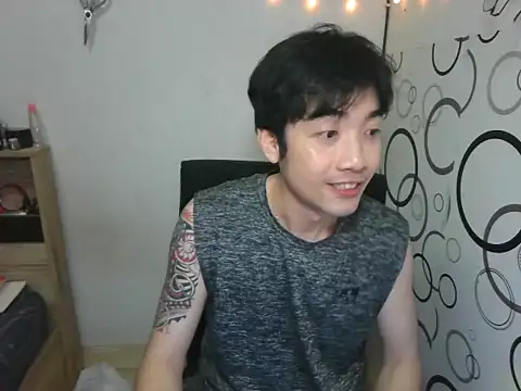 Snapshot of moaman190 chatting on 10-25-25, 05:40 moaman190 online show from 10-25-25, 05:40