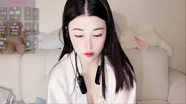 LuLu-Moon online show from 10-20-25, 08:31