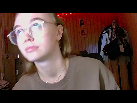 Snapshot of bellameow88 chatting on 12-01-25, 11:15 bellameow88 online show from 12-01-25, 11:15