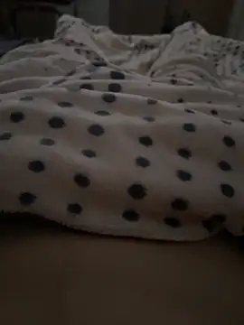 Snapshot of Penizky33 chatting on 03-21-26, 04:39 Penizky33 online show from 03-21-26, 04:39