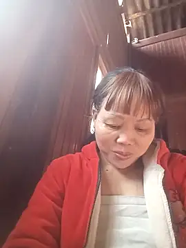  YooY  online show from 11-23-25, 02:11