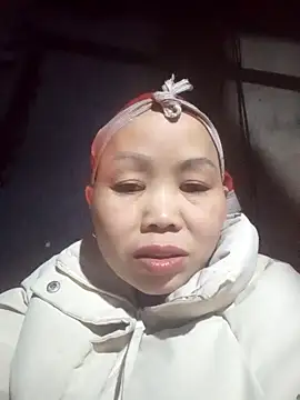  YooY  online show from 12-16-25, 02:55