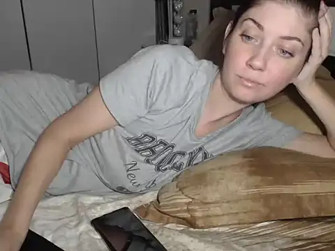 Snapshot of petite_danielle chatting on 11-25-25, 09:59 petite danielle online show from 11-25-25, 09:59