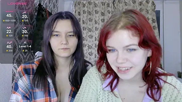 Snapshot of Poppy_sun chatting on 11-26-25, 10:33 Poppy sun online show from 11-26-25, 10:33