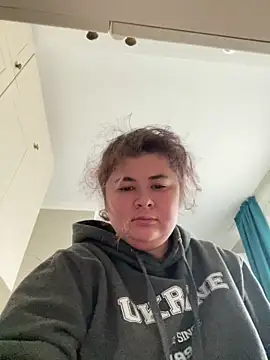 AliceCurlyX online show from 12-14-25, 11:04