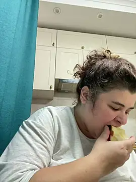 AliceCurlyX online show from 02-19-26, 05:47