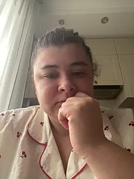 AliceCurlyX online show from 03-06-26, 10:56