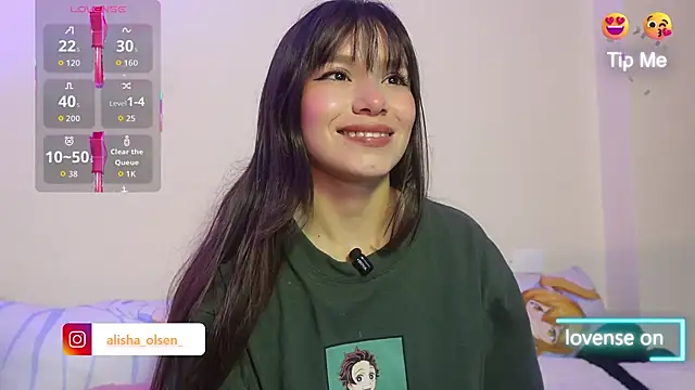 Alisha Olsen  online show from 10-30-25, 05:09