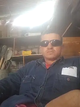 Loquendo2201 online show from 09-15-25, 05:35