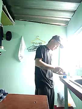 Loquendo2201 online show from 03-18-26, 12:41