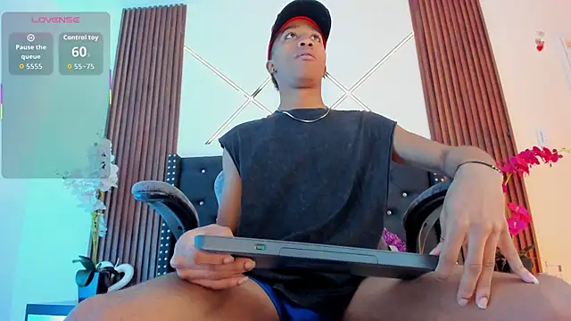 Snapshot of SammyAdams_ chatting on 10-18-25, 01:12 SammyAdams online show from 10-18-25, 01:12