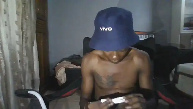 Snapshot of Nykho17 chatting on 03-01-26, 04:09 Nykho17 online show from 03-01-26, 04:09